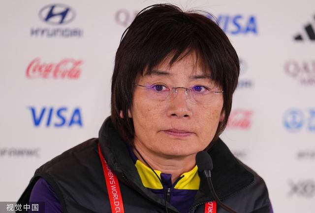 ”国米已经晋级欧冠16强，最后奥西里奥表示：“在欧冠取得比上赛季更好的成绩？我们每天起床后都希望能比前一天做得更好。